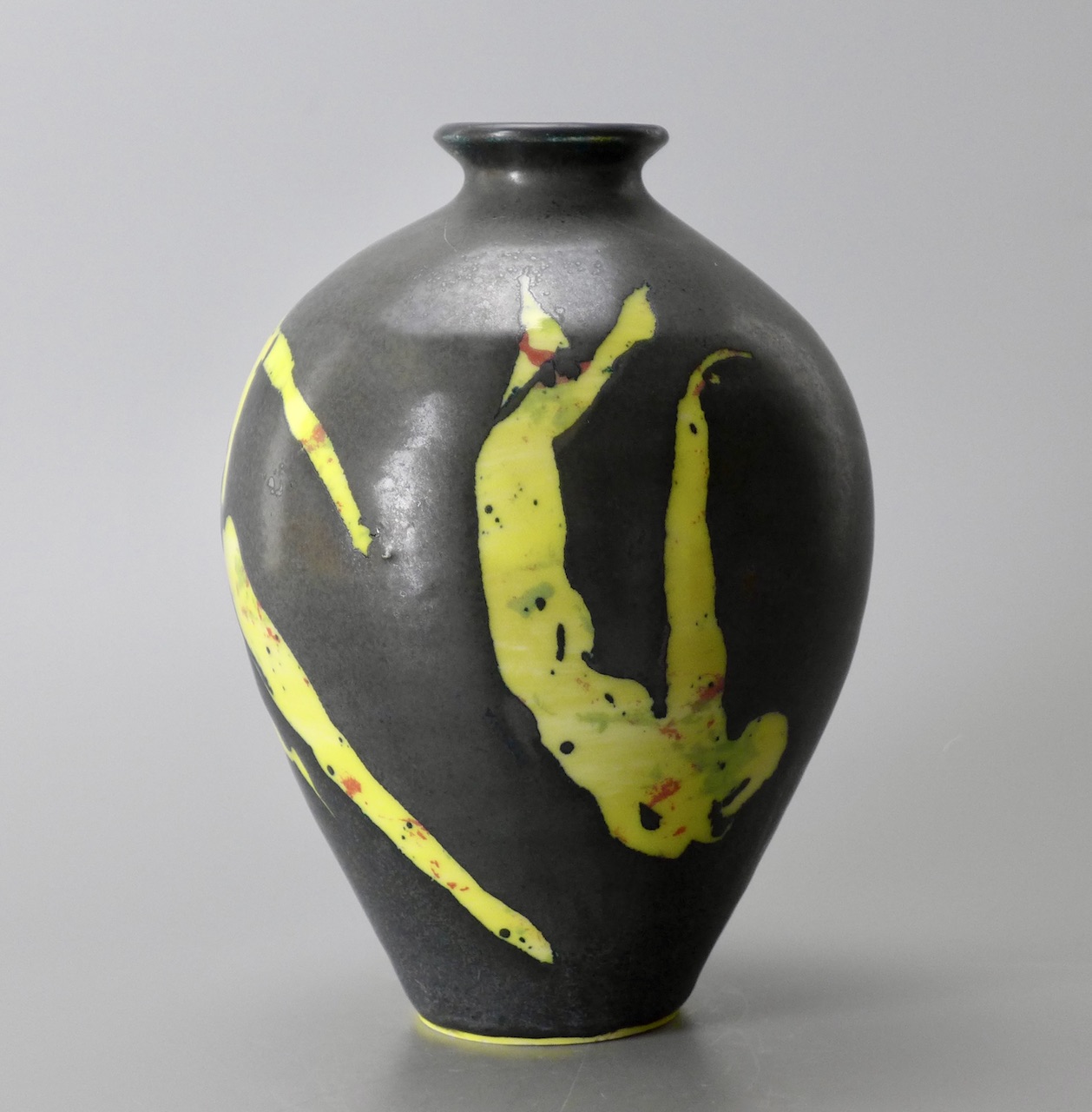 Figurative Yellow Vase 02